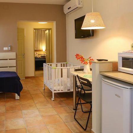 Shaar Hagolan Kibbutz Country Lodging Extérieur photo
