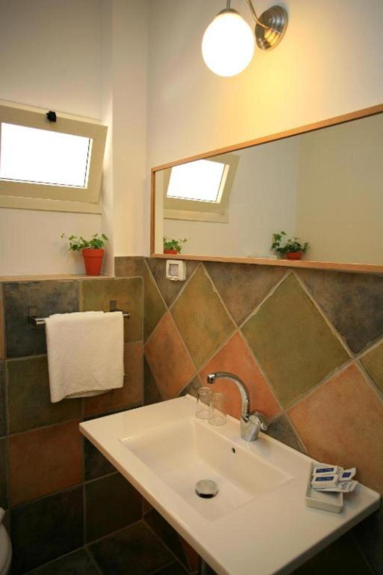 Shaar Hagolan Kibbutz Country Lodging Extérieur photo