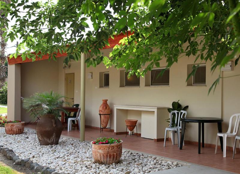 Shaar Hagolan Kibbutz Country Lodging Extérieur photo
