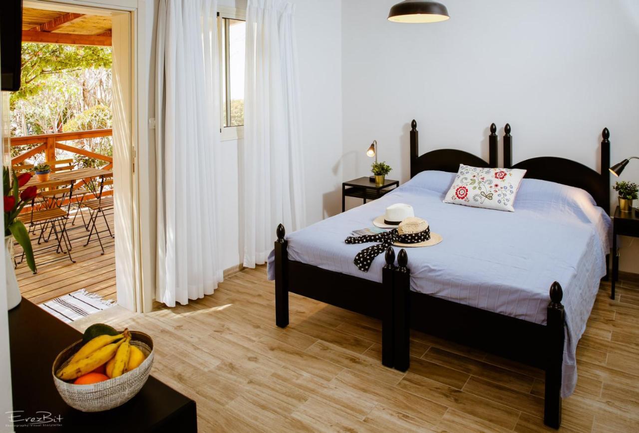 Shaar Hagolan Kibbutz Country Lodging Extérieur photo